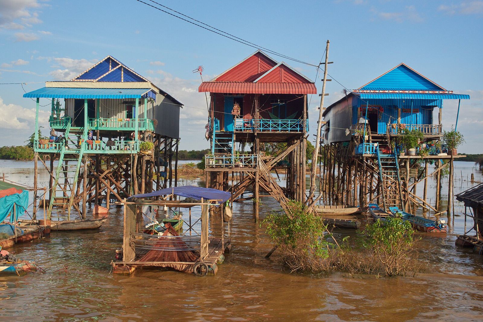 Stilt houses at Kampong Phluk floating village