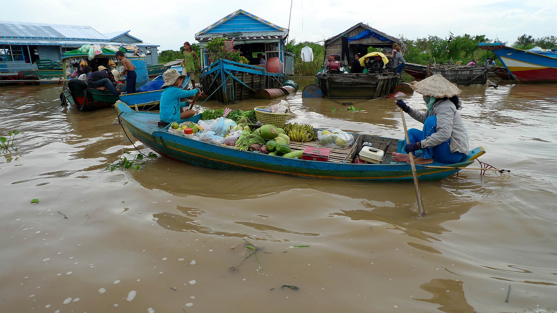 Floating village on Tonlé Sap lake